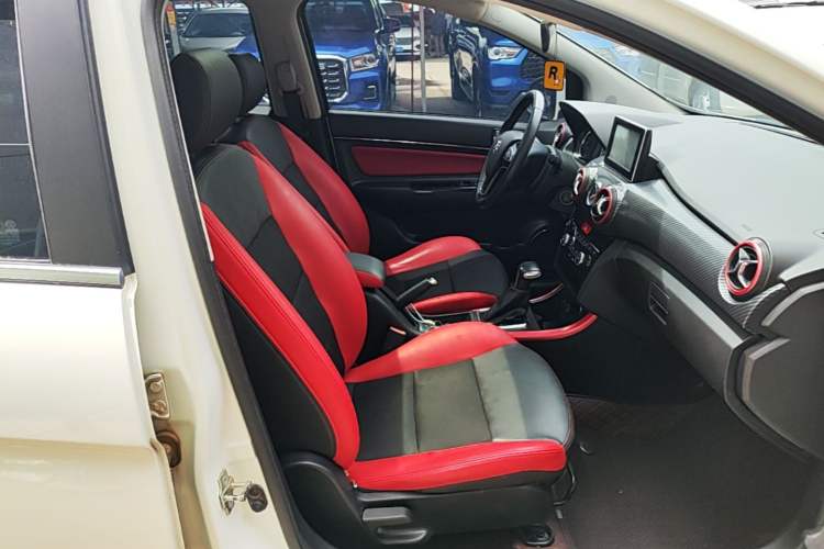 Used BAIC Senova X25 2017 1.5L Automatic Elite Navigation Edition Right Front Seat
