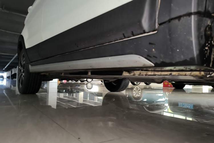 Used BAIC Senova X25 2017 1.5L Automatic Elite Navigation Edition Right Side Sill