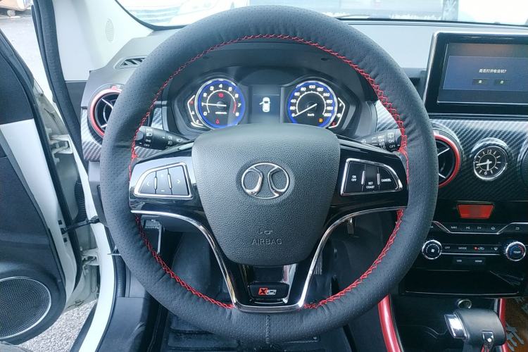 Used BAIC Senova X25 2017 1.5L Automatic Elite Navigation Edition Steering Wheel