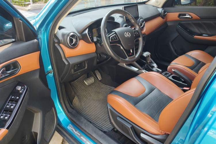 Used BAIC Senova X35 2016 1.5L Automatic Luxury Edition Driver Seat