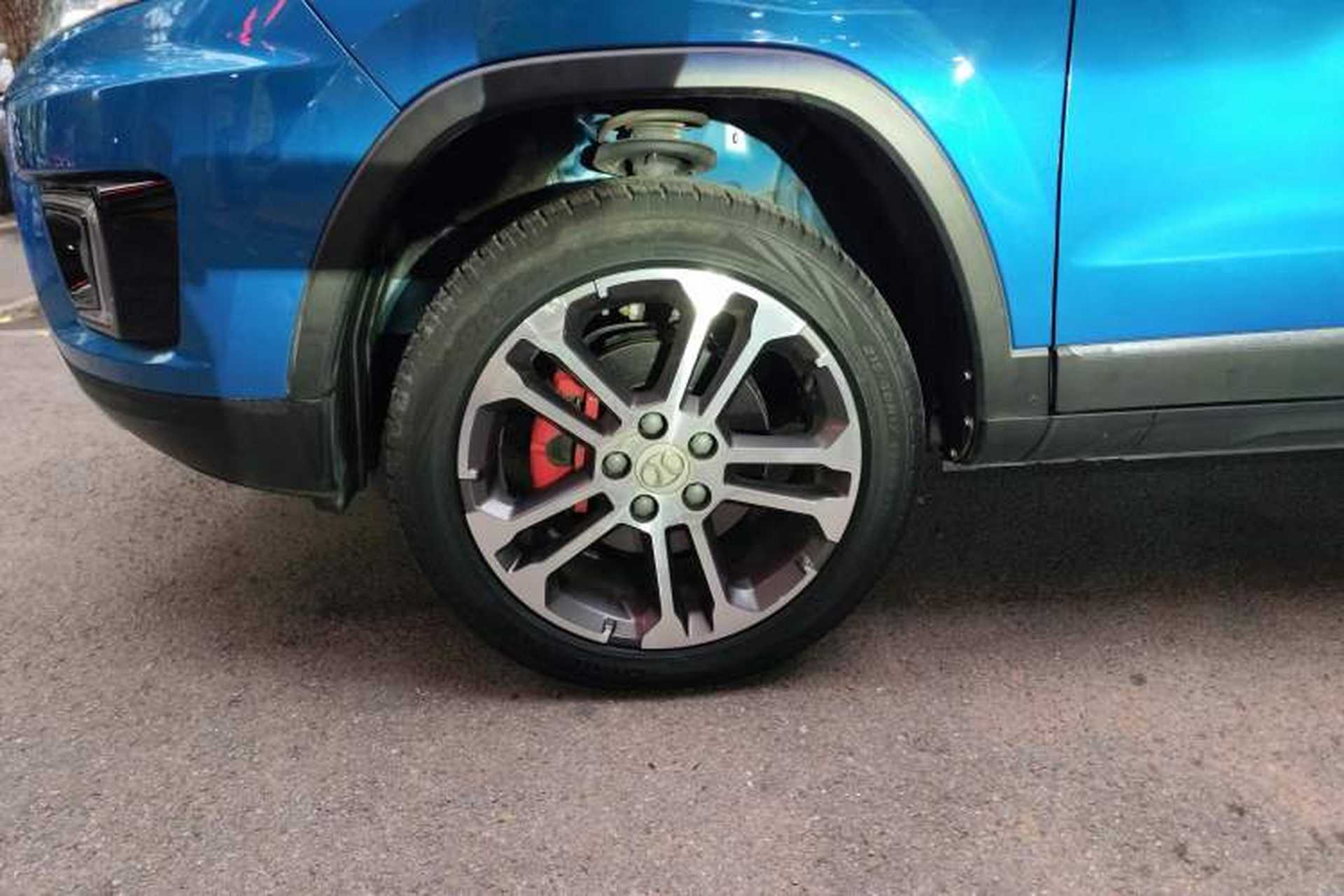 Used BAIC Senova X35 2016 1.5L Manual Luxury Edition Left Front Wheel Hub