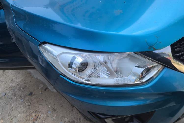 Used BAIC Senova X35 2016 1.5L Manual Elite Edition Right Front Headlight