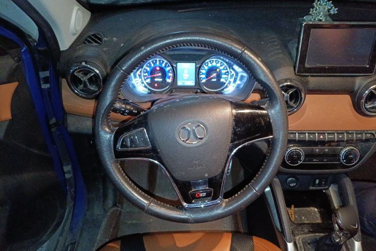 Used BAIC Senova X35 2016 1.5L Manual Luxury Edition Steering Wheel