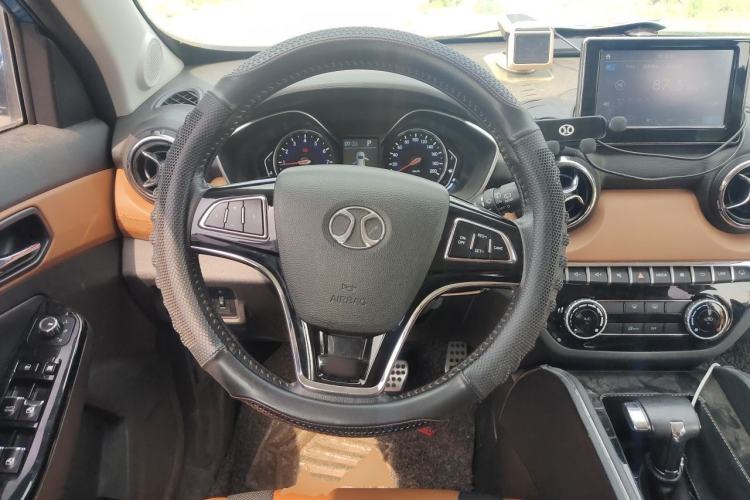Used BAIC Senova X35 2016 1.5L Automatic Luxury Edition Steering Wheel