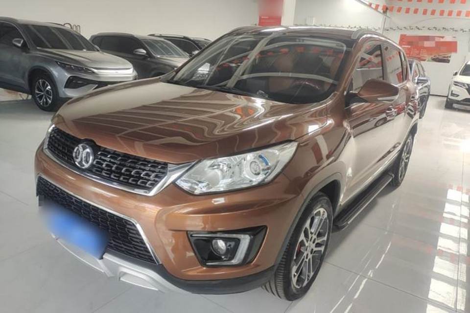 BAIC Senova X35 2016