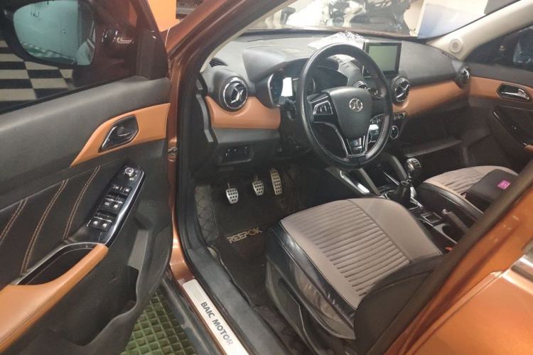 Used BAIC Senova X35 2016 1.5L Manual Luxury Edition Driver Seat