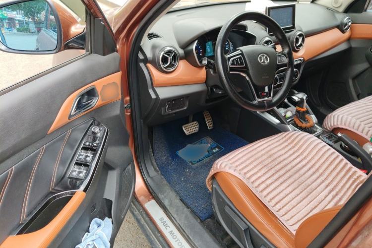 Used BAIC Senova X35 2016 1.5L Automatic Luxury Edition Driver Seat