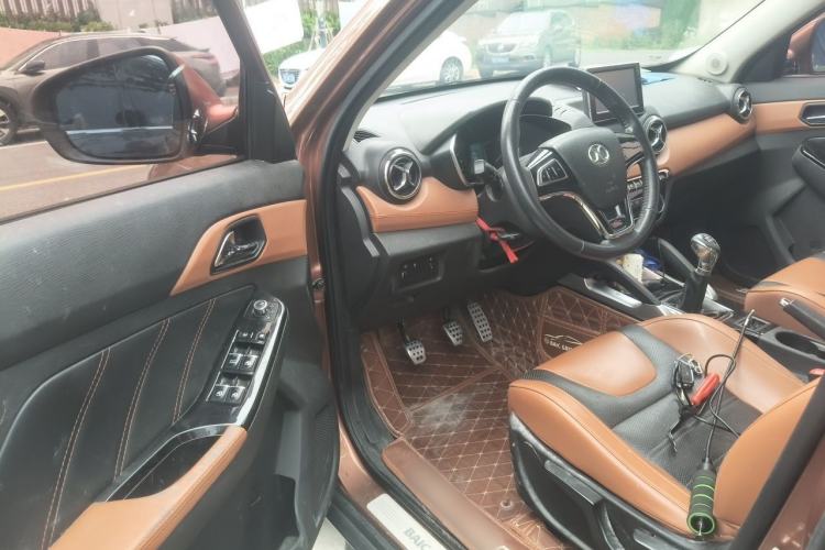 Used BAIC Senova X35 2016 1.5L Manual Luxury Edition Driver Seat