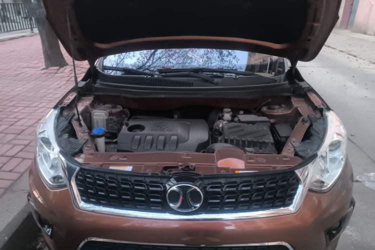Used BAIC Senova X35 2016 1.5L Manual Luxury Edition Engine Bay