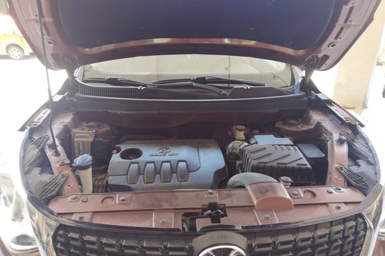 Used BAIC Senova X35 2016 1.5L Automatic Luxury Edition Engine Bay