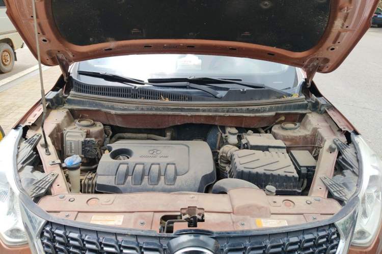 Used BAIC Senova X35 2016 1.5L Automatic Luxury Edition Engine Bay