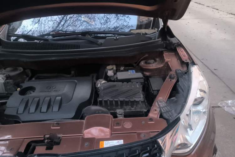 Used BAIC Senova X35 2016 1.5L Manual Luxury Edition Engine Bay Left