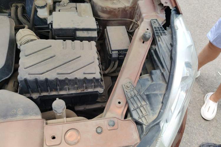 Used BAIC Senova X35 2016 1.5L Automatic Luxury Edition Engine Bay Left