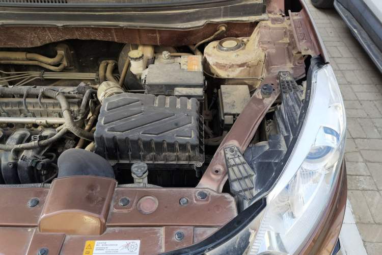 Used BAIC Senova X35 2016 1.5L Manual Elite Edition Engine Bay Left