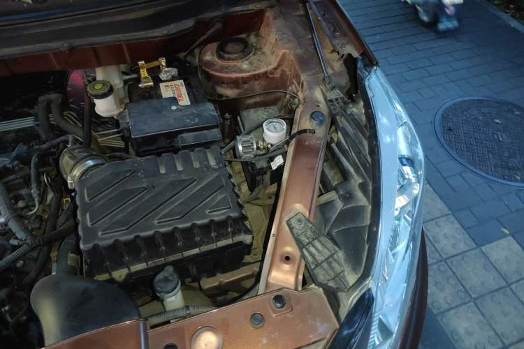 Used BAIC Senova X35 2016 1.5L Automatic Elite Edition Engine Bay Left