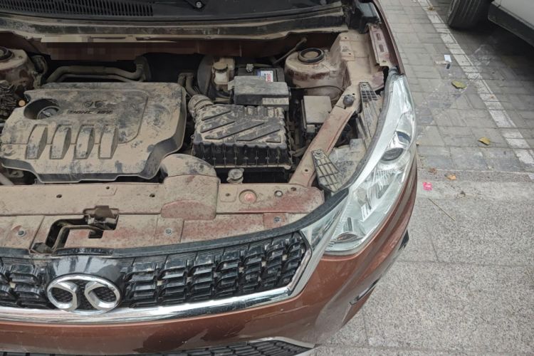 Used BAIC Senova X35 2016 1.5L Manual Luxury Edition Engine Bay Left