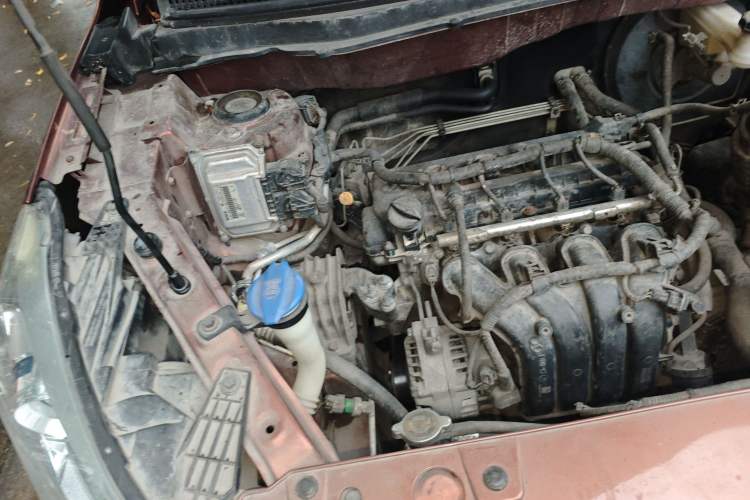 Used BAIC Senova X35 2016 1.5L Manual Elite Edition Engine Bay Right