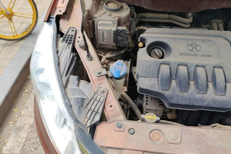 Used BAIC Senova X35 2016 1.5L Automatic Luxury Edition Engine Bay Right