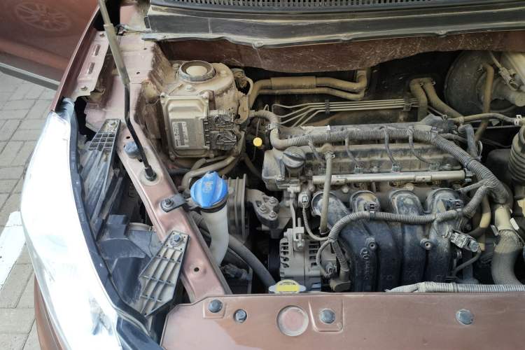 Used BAIC Senova X35 2016 1.5L Manual Elite Edition Engine Bay Right