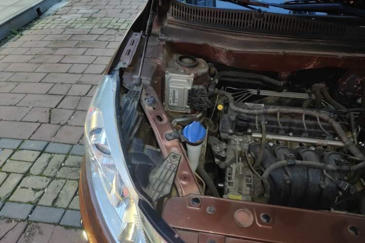 Used BAIC Senova X35 2016 1.5L Automatic Elite Edition Engine Bay Right