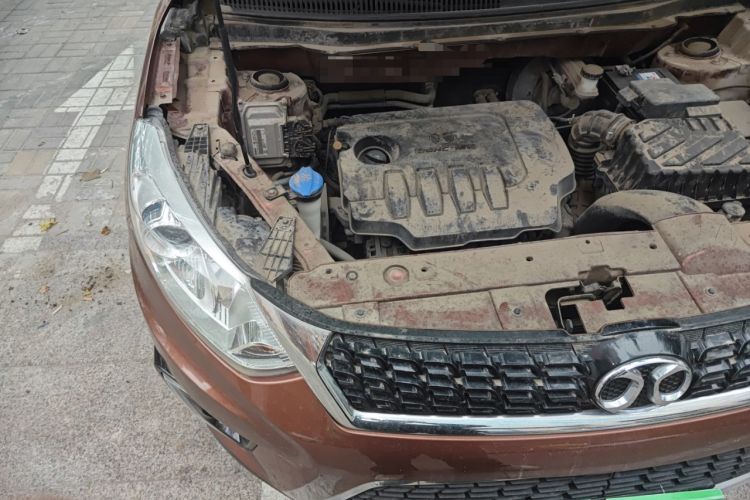 Used BAIC Senova X35 2016 1.5L Manual Luxury Edition Engine Bay Right