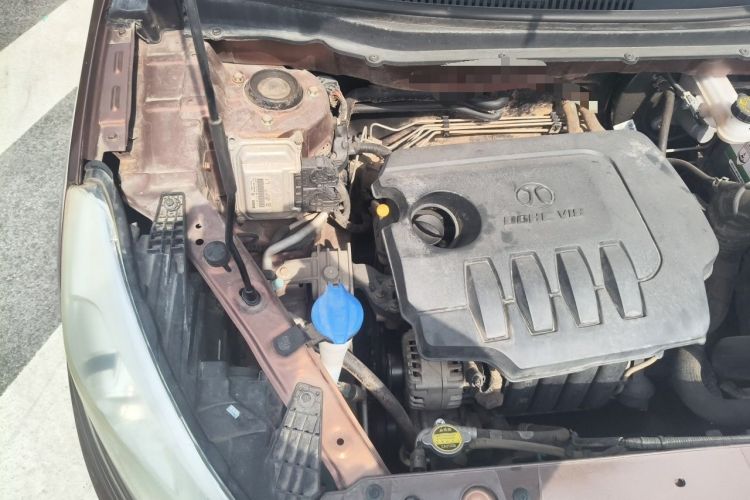 Used BAIC Senova X35 2016 1.5L Manual Luxury Edition Engine Bay Right