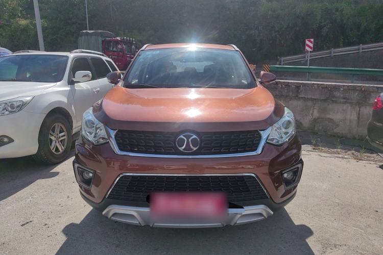 Used BAIC Senova X35 2016 1.5L Manual Elite Edition Exterior 1