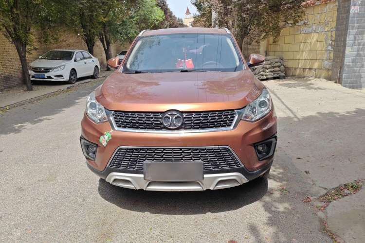 Used BAIC Senova X35 2016 1.5L Manual Luxury Edition Exterior 1