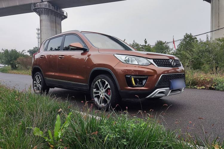 Used BAIC Senova X35 2016 1.5L Manual Luxury Edition Exterior 2