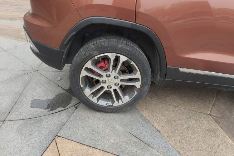 Used BAIC Senova X35 2016 1.5L Manual Luxury Edition Exterior 8