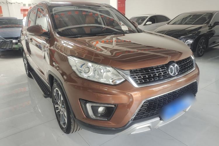 Used BAIC Senova X35 2016 1.5L Automatic Luxury Edition Front Right 45 Deg