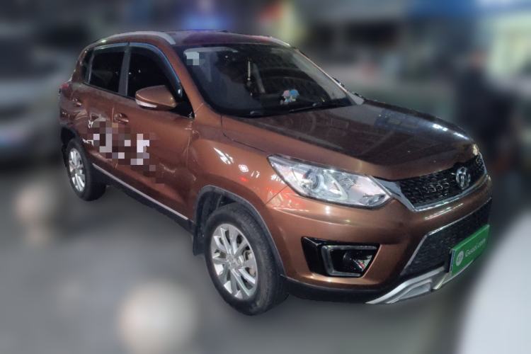 Used BAIC Senova X35 2016 1.5L Manual Elite Edition Front Right 45 Deg