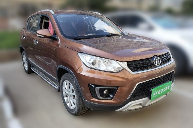 Used BAIC Senova X35 2016 1.5L Manual Elite Edition Front Right 45 Deg