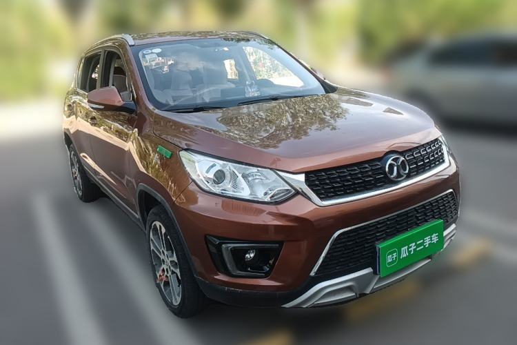 Used BAIC Senova X35 2016 1.5L Manual Luxury Edition Front Right 45 Deg