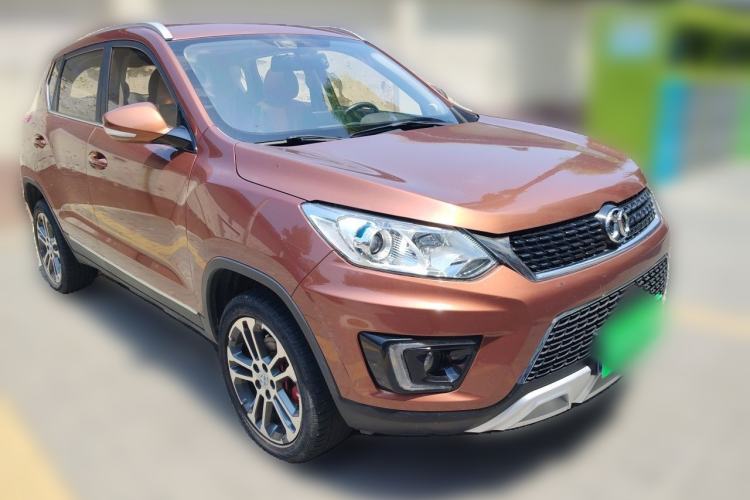 Used BAIC Senova X35 2016 1.5L Automatic Luxury Edition Front Right 45 Deg