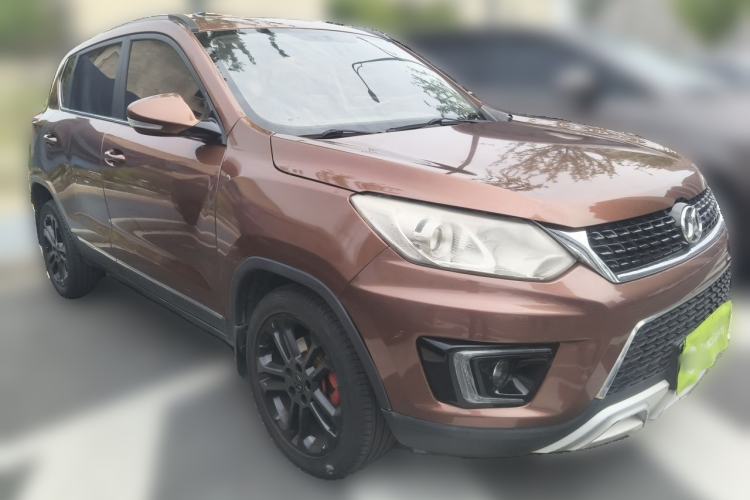 Used BAIC Senova X35 2016 1.5L Manual Luxury Edition Front Right 45 Deg
