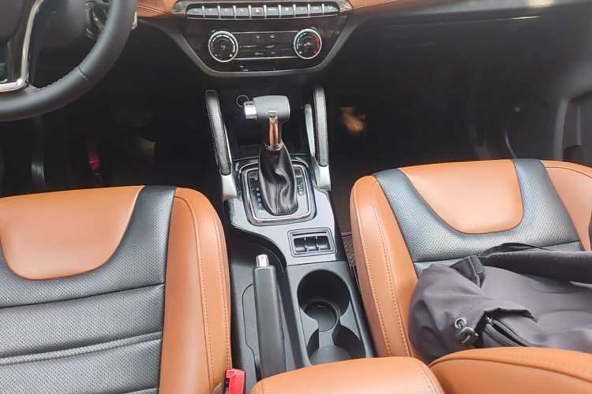 Used BAIC Senova X35 2016 1.5L Automatic Luxury Edition Gear Lever