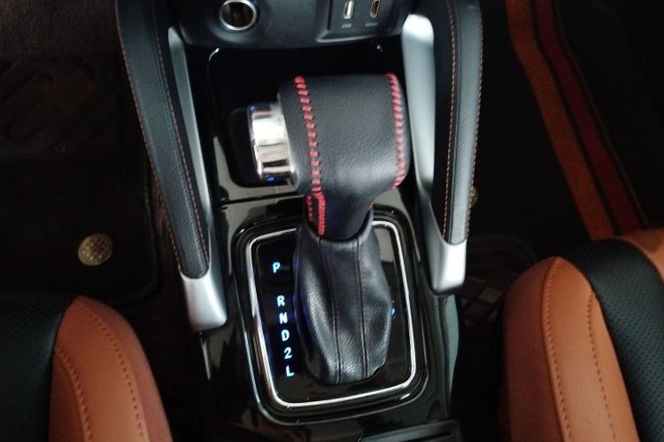 Used BAIC Senova X35 2016 1.5L Automatic Luxury Edition Gear Lever