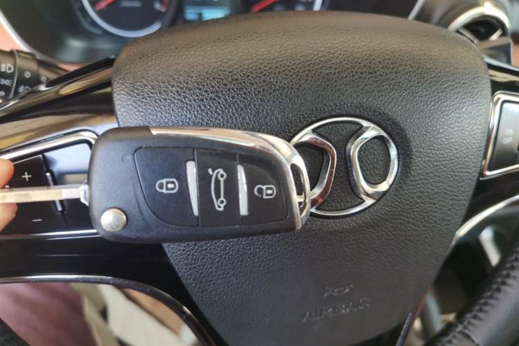 Used BAIC Senova X35 2016 1.5L Automatic Luxury Edition Interior 1