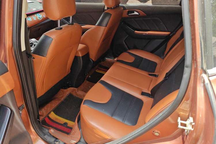 Used BAIC Senova X35 2016 1.5L Manual Luxury Edition Interior 1