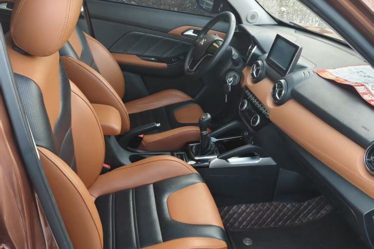 Used BAIC Senova X35 2016 1.5L Manual Luxury Edition Interior 2