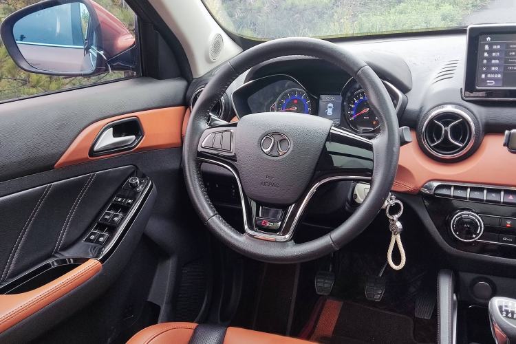 Used BAIC Senova X35 2016 1.5L Manual Luxury Edition Interior 2