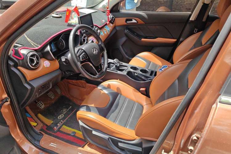 Used BAIC Senova X35 2016 1.5L Manual Luxury Edition Interior 2