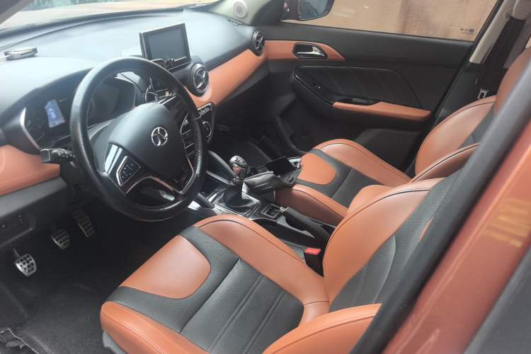 Used BAIC Senova X35 2016 1.5L Manual Luxury Edition Interior 3