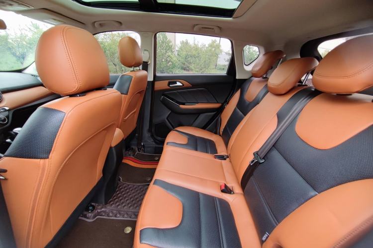 Used BAIC Senova X35 2016 1.5L Manual Luxury Edition Interior 7