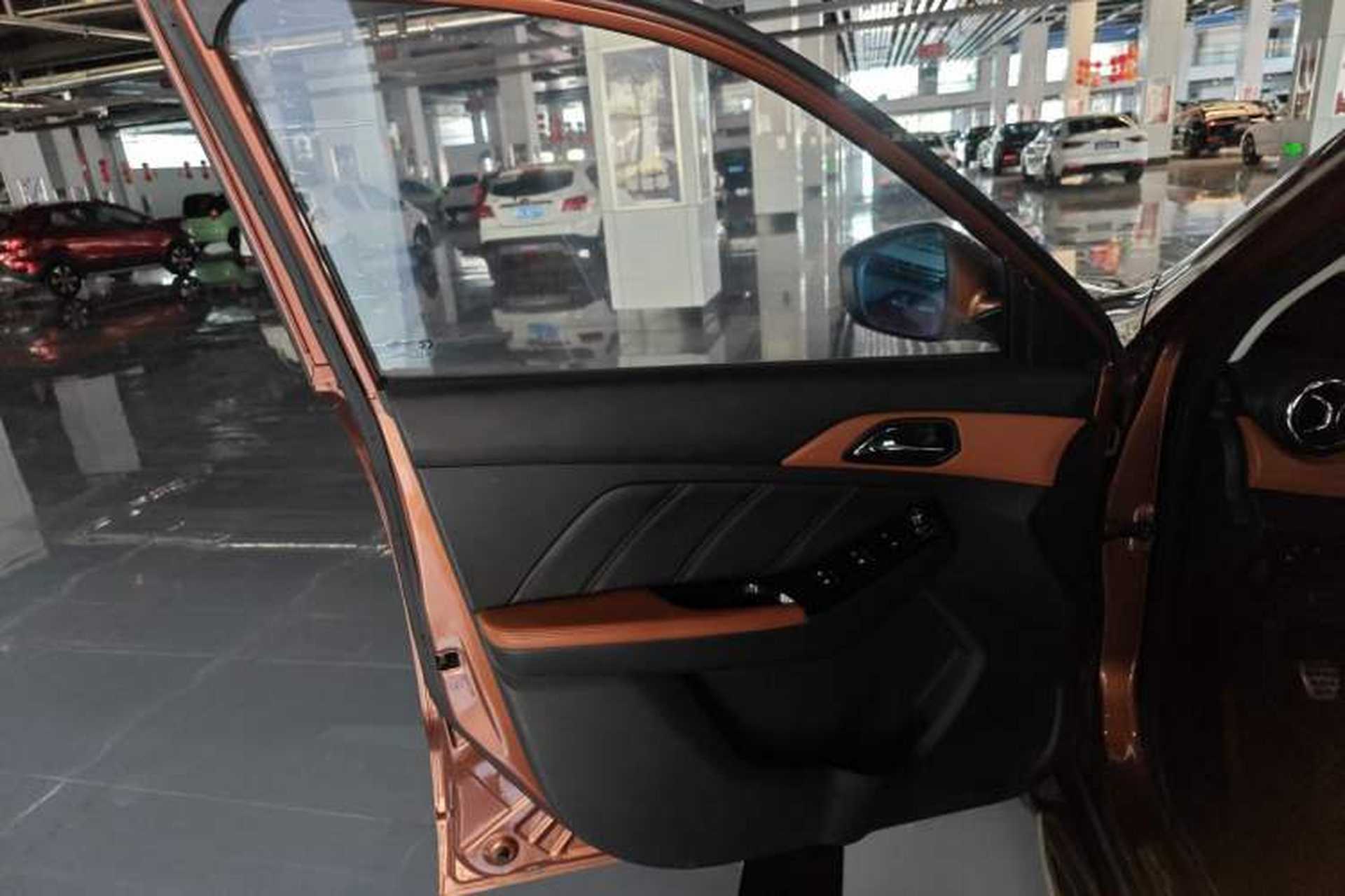 Used BAIC Senova X35 2016 1.5L Manual Luxury Edition Left Front Door Interior