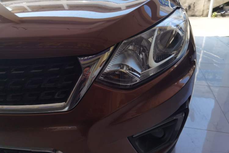 Used BAIC Senova X35 2016 1.5L Automatic Luxury Edition Left Front Headlight