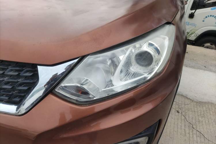 Used BAIC Senova X35 2016 1.5L Manual Elite Edition Left Front Headlight