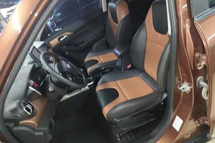 Used BAIC Senova X35 2016 1.5L Manual Elite Edition Left Front Seat