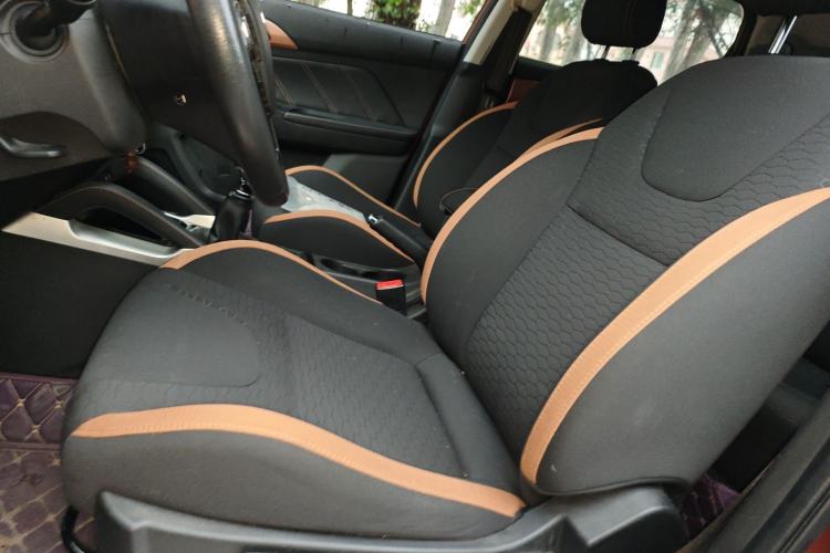 Used BAIC Senova X35 2016 1.5L Manual Elite Edition Left Front Seat